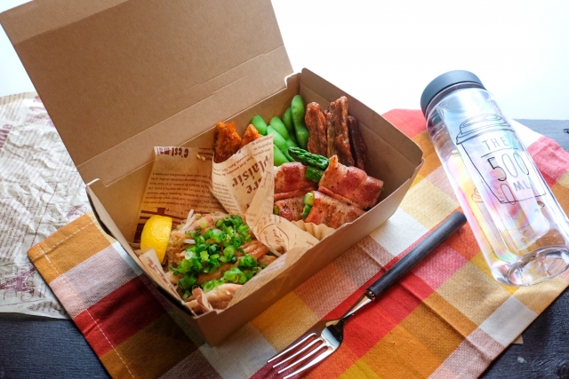 紙製ランチボックス　水筒
