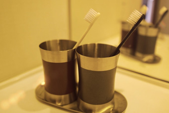 洗面　歯ブラシ　コップ