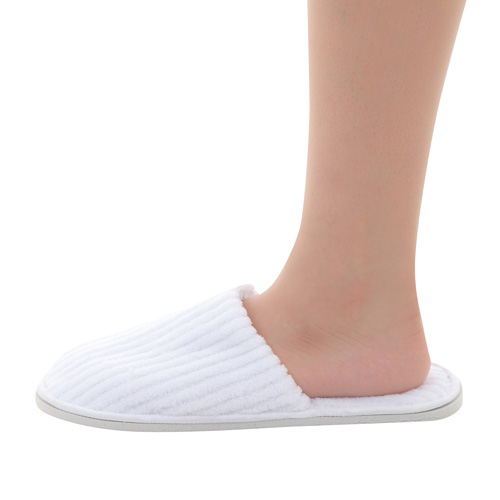 前閉じタイプを横から